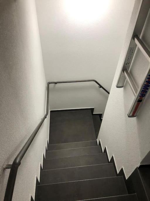 Kleine Wohnung Im - Konzept Flieger - 2 Stockwerke Теттнанґ Екстер'єр фото